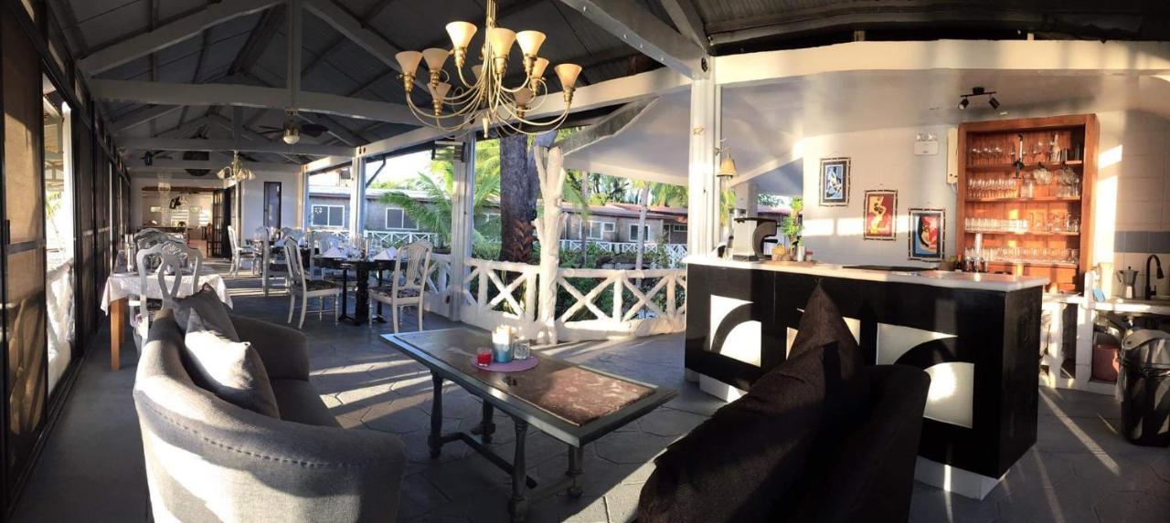 Sunbloom Beachfront Hotel And Restaurant Zambales Sinabacan Esterno foto