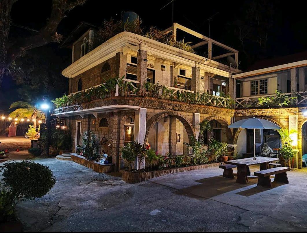 Sunbloom Beachfront Hotel And Restaurant Zambales Sinabacan Esterno foto