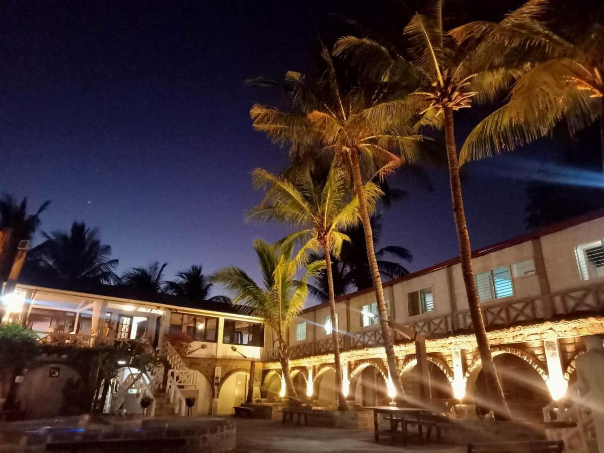 Sunbloom Beachfront Hotel And Restaurant Zambales Sinabacan Esterno foto