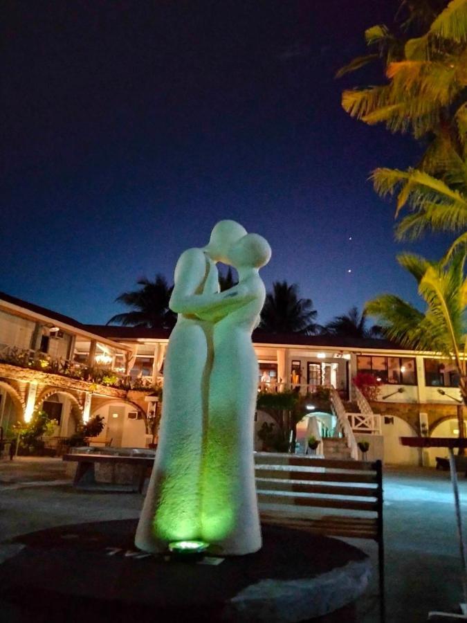 Sunbloom Beachfront Hotel And Restaurant Zambales Sinabacan Esterno foto