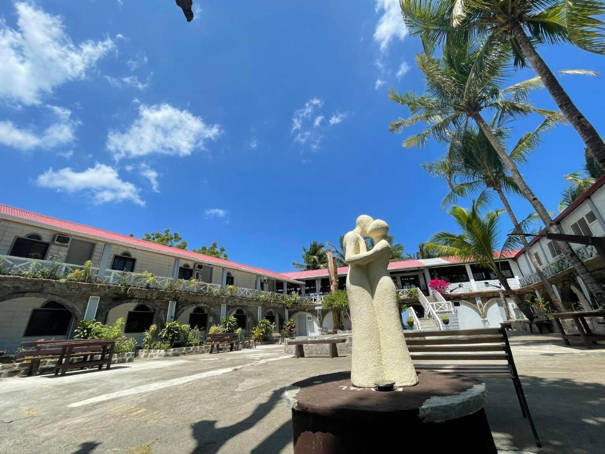 Sunbloom Beachfront Hotel And Restaurant Zambales Sinabacan Esterno foto