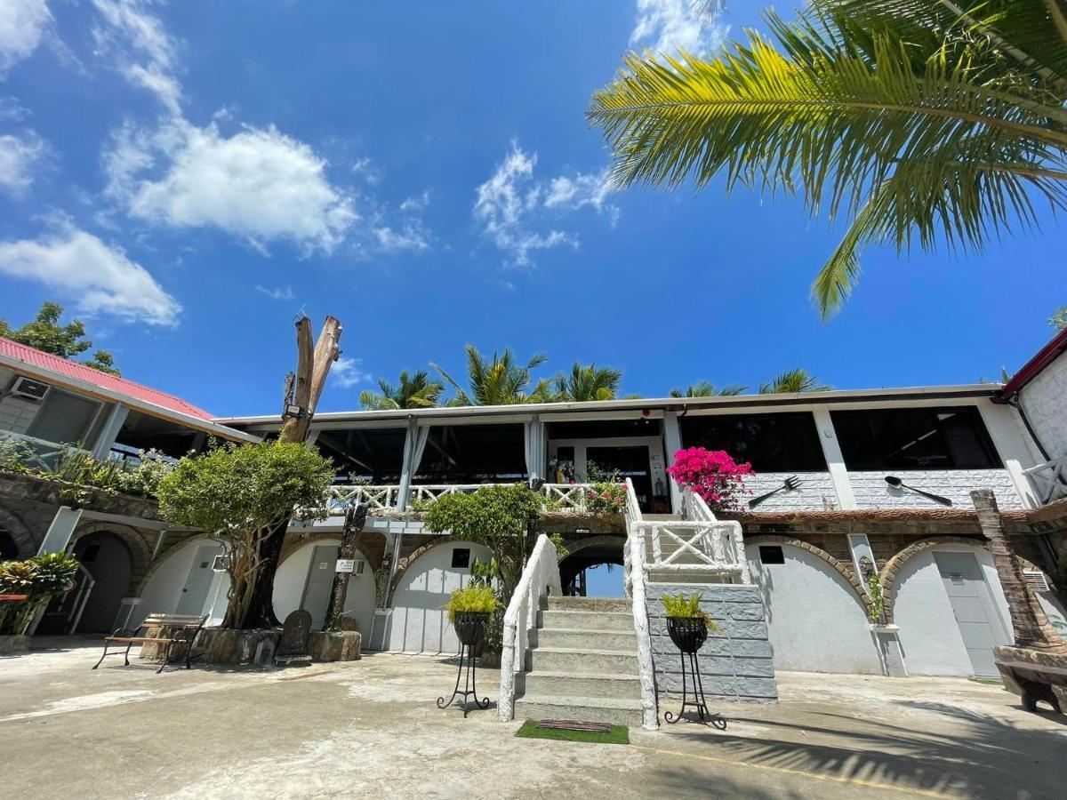 Sunbloom Beachfront Hotel And Restaurant Zambales Sinabacan Esterno foto